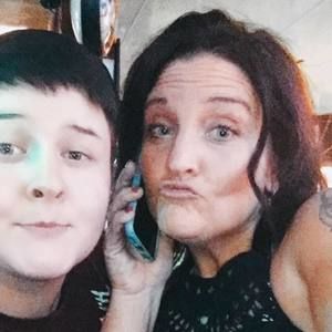 Meet your Posher, Skylar